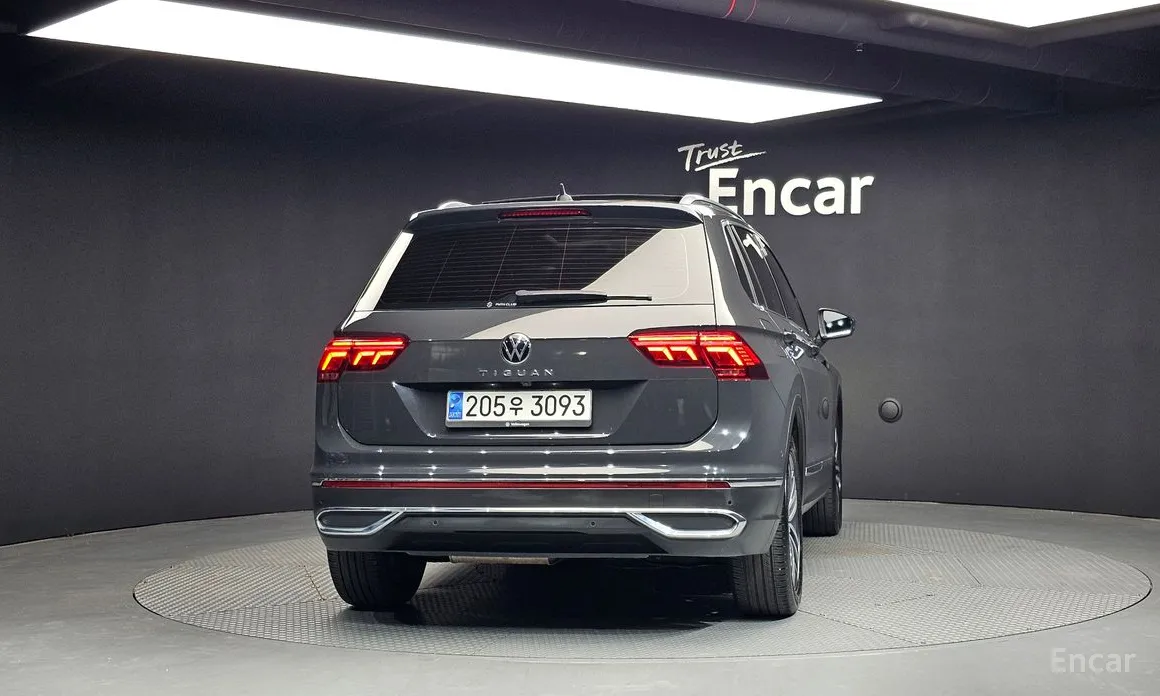 Фото 4 - Volkswagen Tiguan