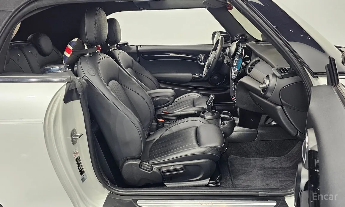 Фото 10 - Mini Cooper Convertible