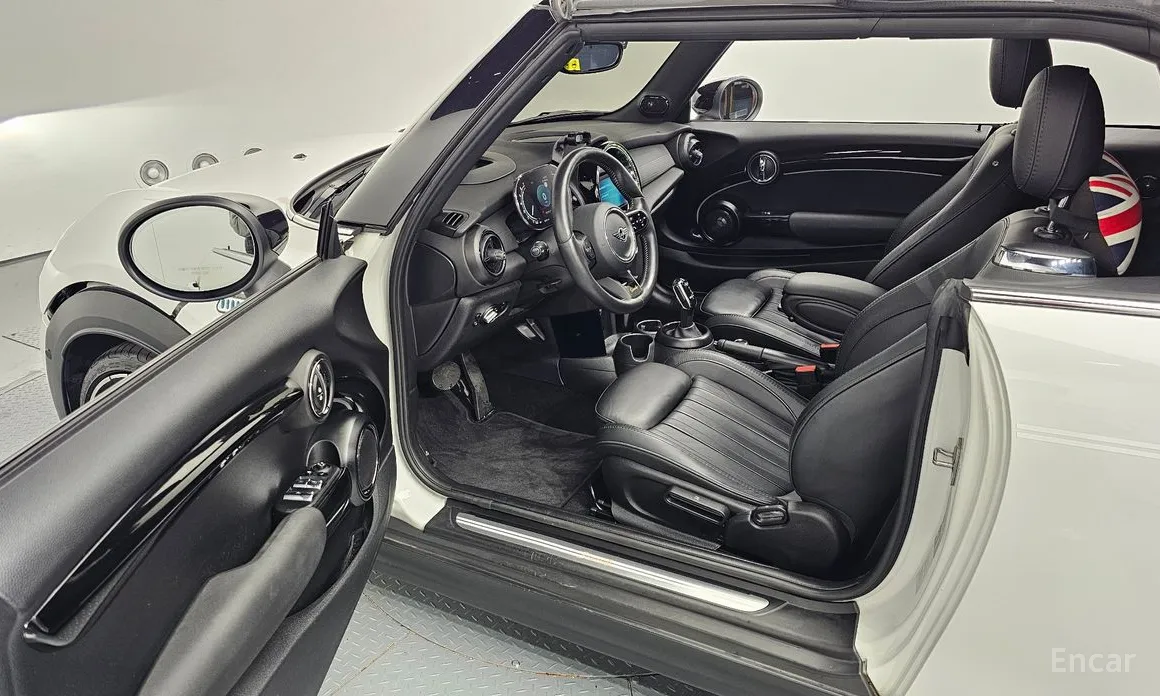 Фото 11 - Mini Cooper Convertible