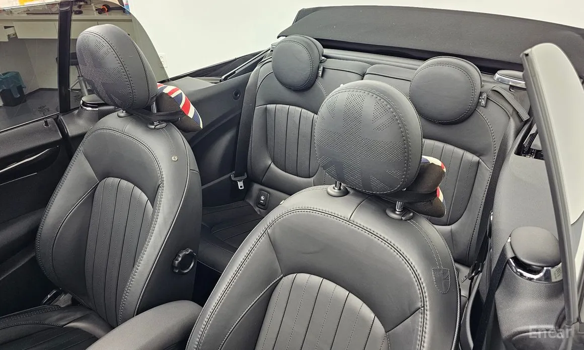 Фото 13 - Mini Cooper Convertible