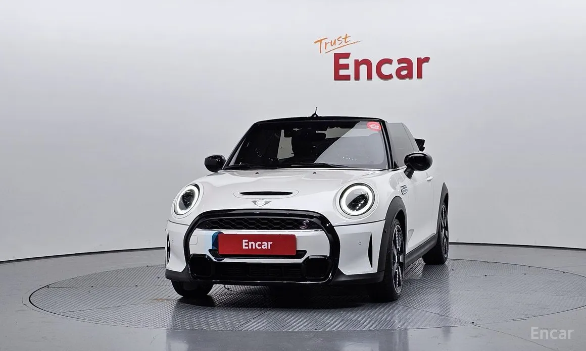 Фото 3 - Mini Cooper Convertible