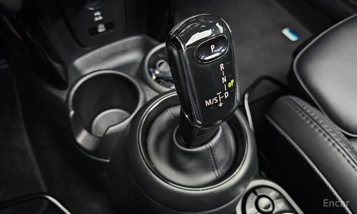 Фото 9 - Mini Cooper Convertible