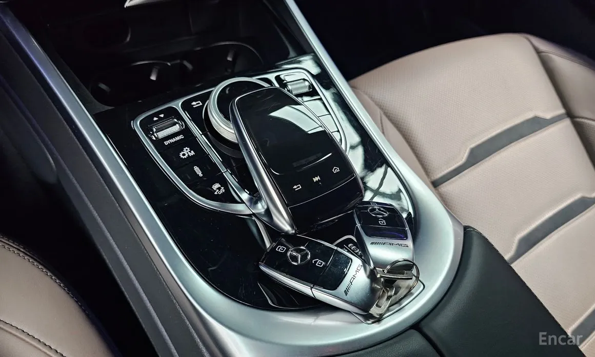 Фото 9 - Mercedes-Benz G-Class