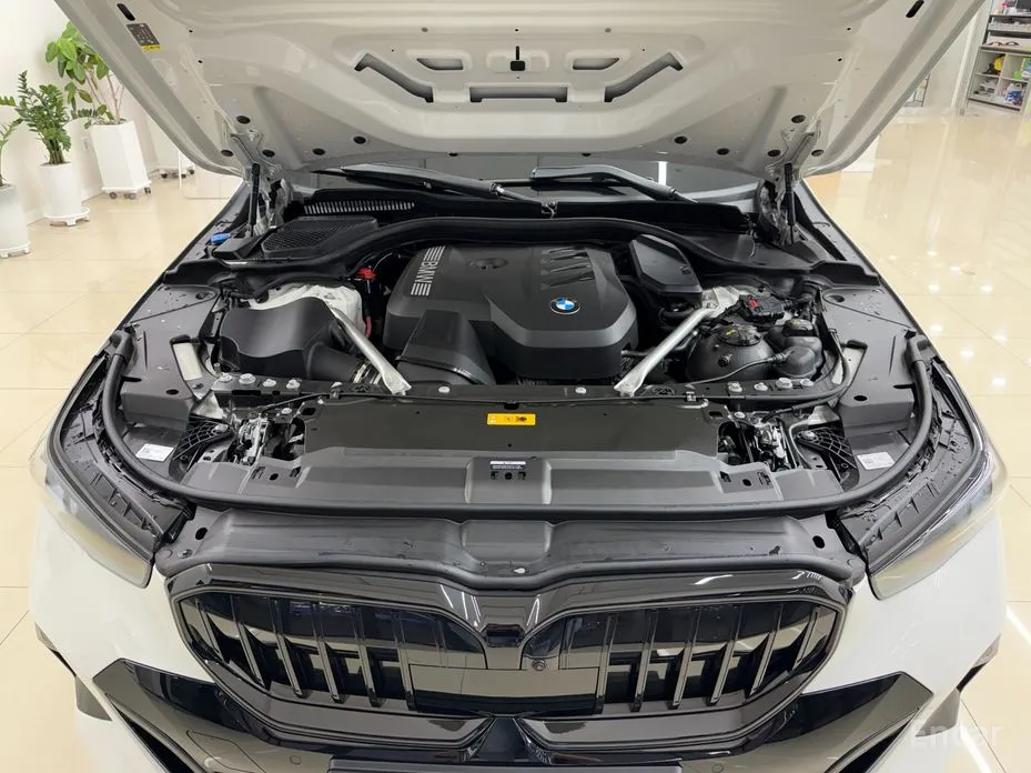 Фото 13 - BMW 5 Series