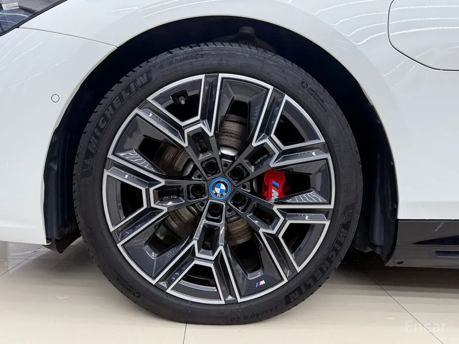 Фото 5 - BMW 5 Series