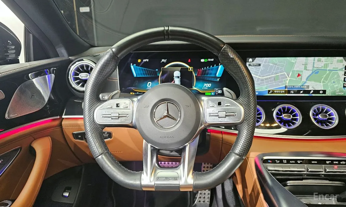 Фото 13 - Mercedes-Benz AMG GT