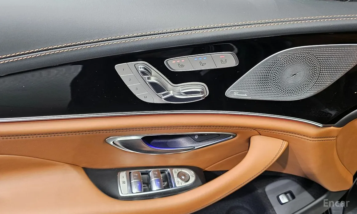 Фото 14 - Mercedes-Benz AMG GT