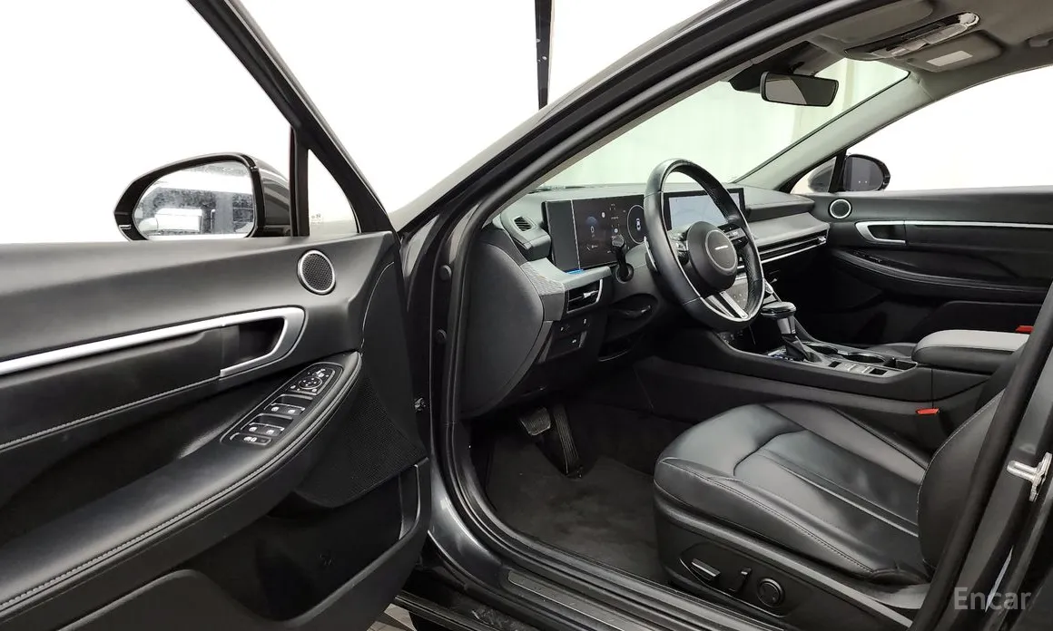 Фото 10 - Hyundai Sonata