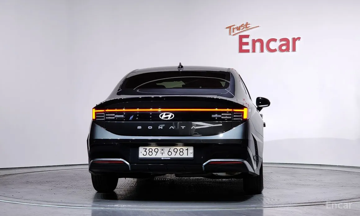 Фото 4 - Hyundai Sonata