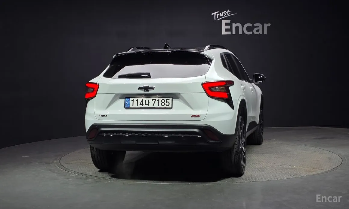 Фото 4 - Chevrolet Trax