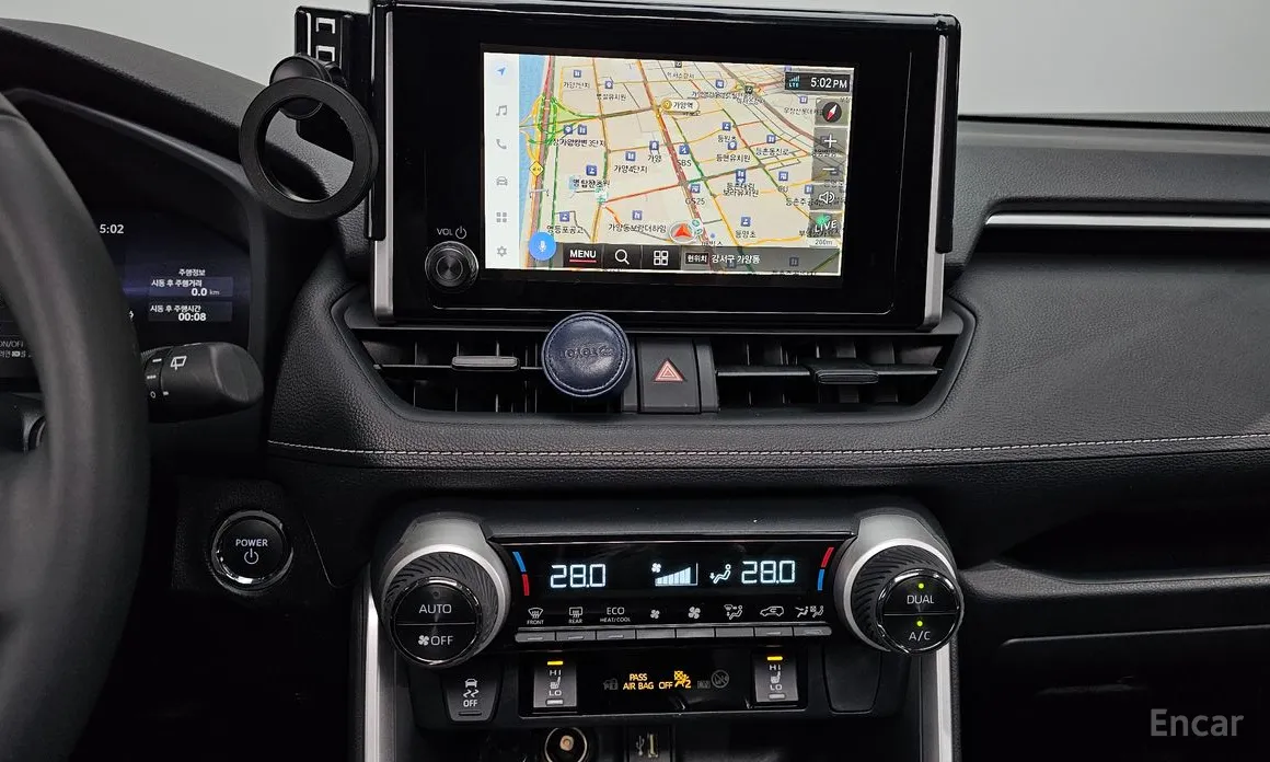 Фото 14 - Toyota RAV4