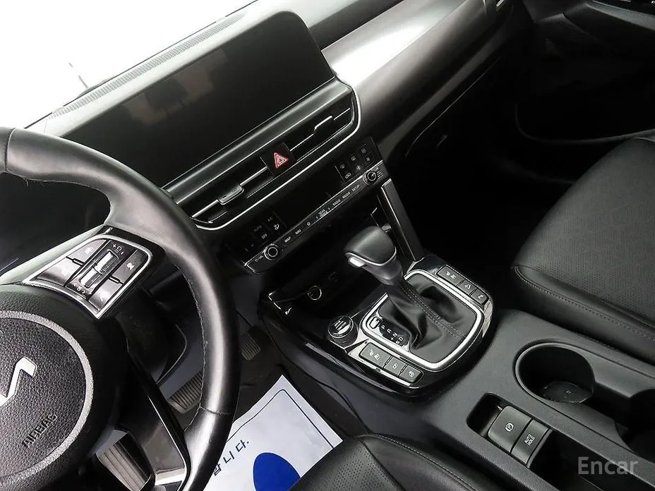 Фото 16 - Kia Seltos