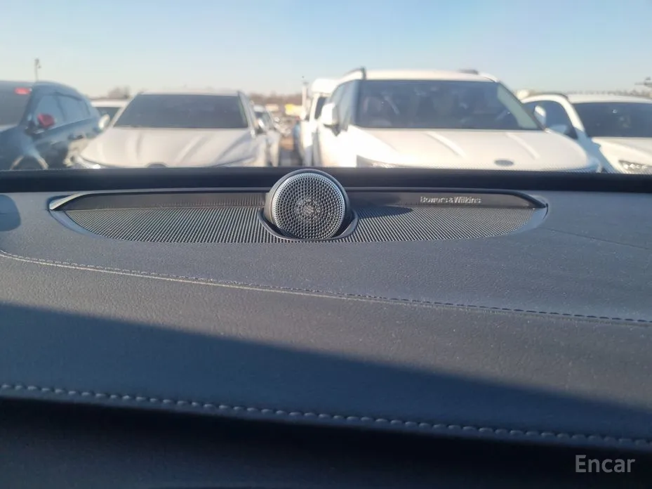 Фото 15 - Volvo XC90