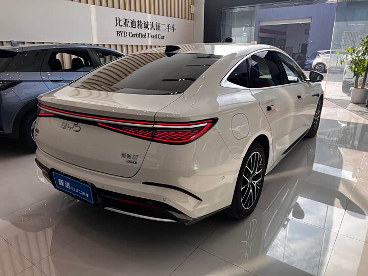 Фото 8 - BYD Seal 07 DM-i Hybrid