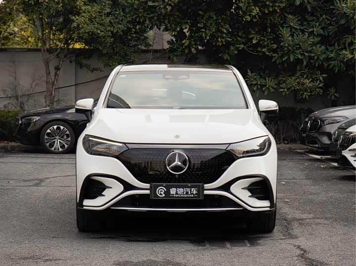 Фото 2 - Mercedes-Benz EQE SUV