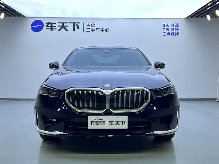 Фото 2 - BMW 5 Series