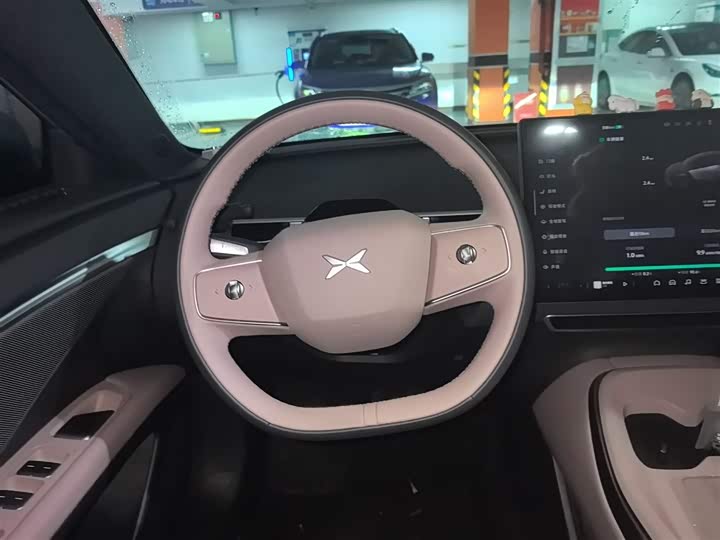 Фото 3 - XPeng Mona M03