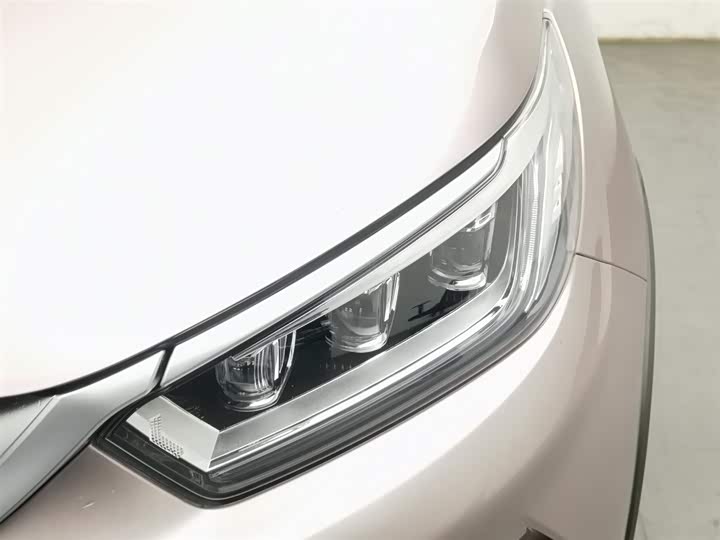 Фото 7 - BYD Yuan Pro