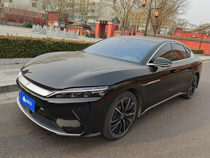 Фото 1 - BYD Han