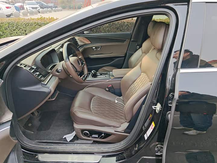 Фото 9 - BYD Han