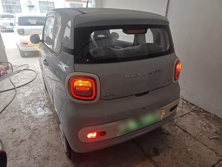 Фото 6 - Bestune Pony