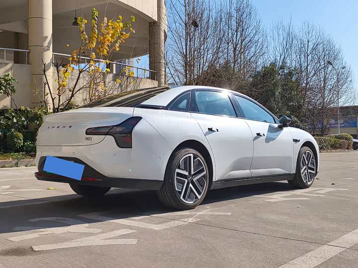 Фото 4 - XPeng Mona M03