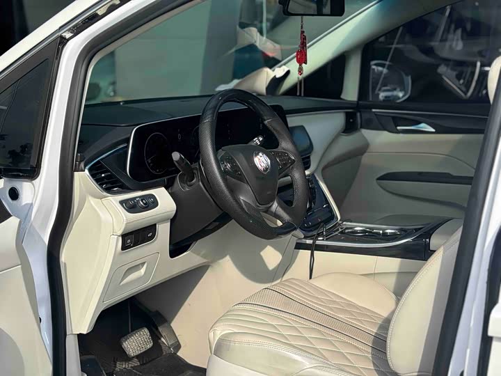 Фото 7 - Buick GL8 ES