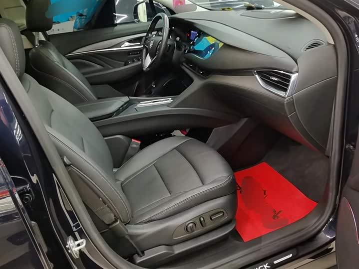 Фото 8 - Buick Enclave