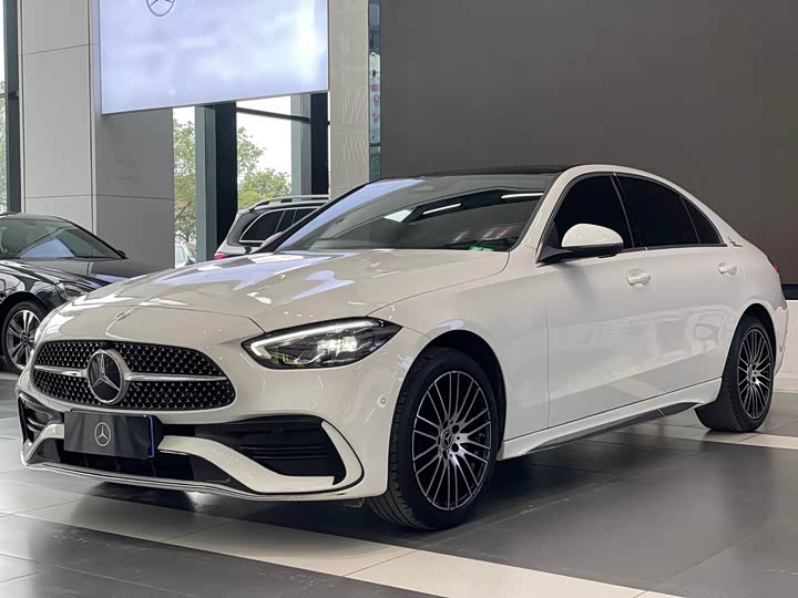 Фото 1 - Mercedes-Benz C-Class