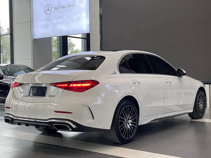 Фото 5 - Mercedes-Benz C-Class