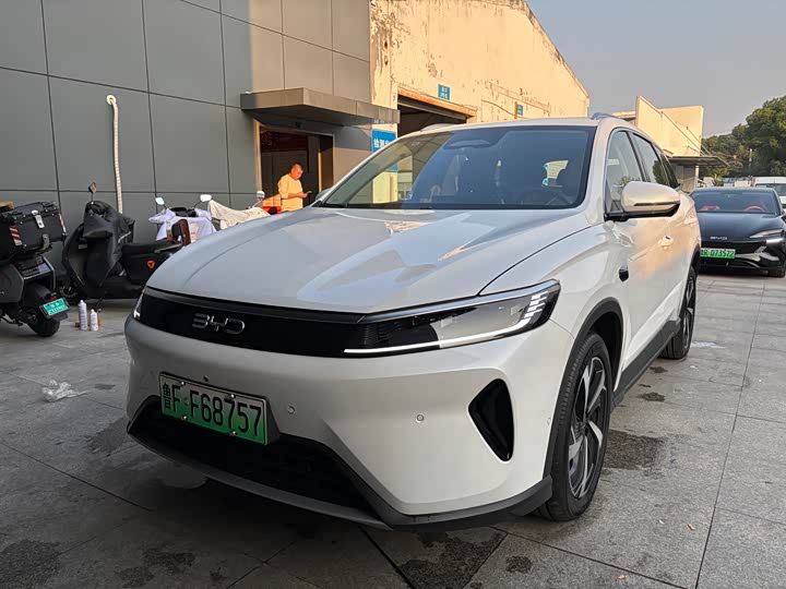 Фото 1 - BYD Sea Lion 05 DM-i Hybrid