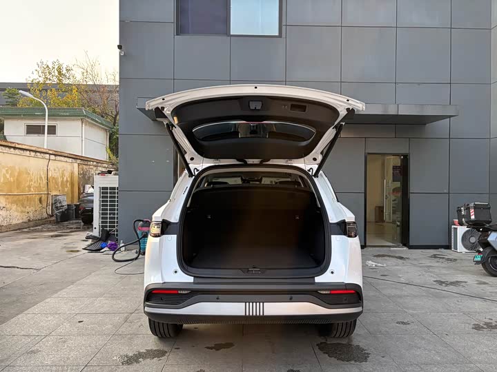 Фото 7 - BYD Sea Lion 05 DM-i Hybrid