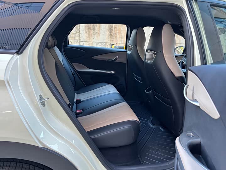 Фото 8 - BYD Dolphin