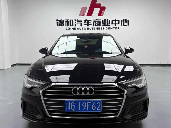 Фото 2 - Audi A6L