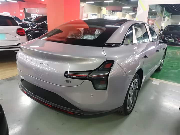 Фото 7 - XPeng Mona M03