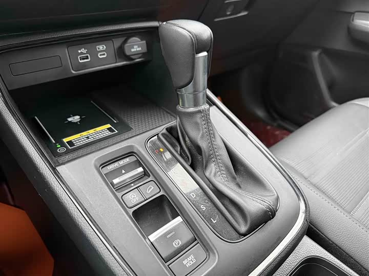 Фото 9 - Honda CR-V