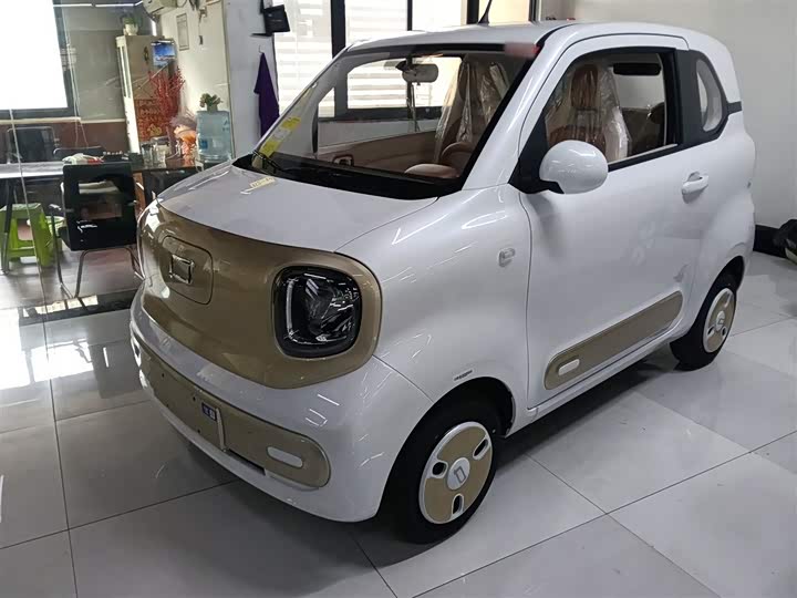 Фото 2 - Bestune Pony