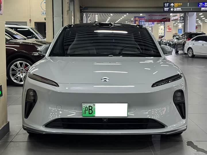 Фото 2 - Nio ET5T