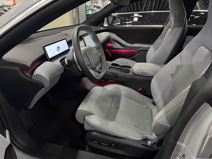 Фото 5 - Nio ET5T