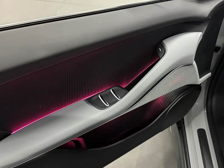 Фото 6 - Nio ET5T