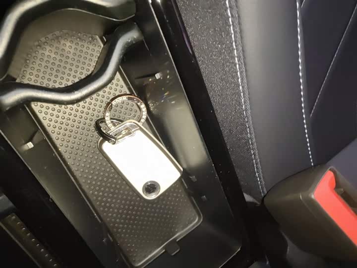 Фото 9 - Volkswagen Tharu