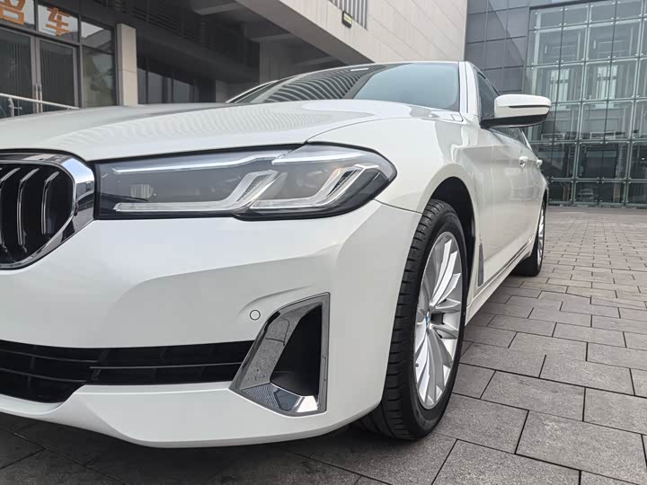 Фото 4 - BMW 5 Series