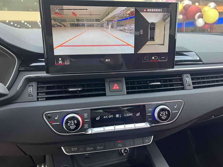 Фото 9 - Audi A4L