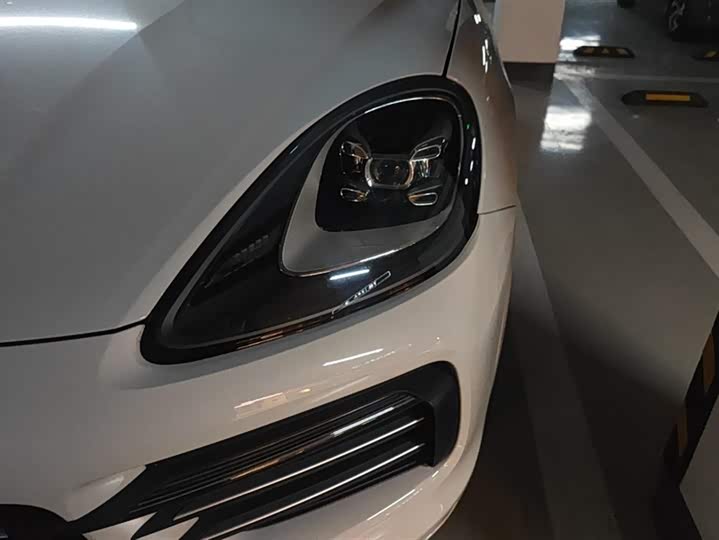 Фото 5 - Porsche Cayenne