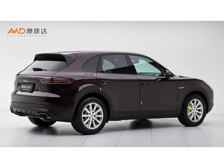 Фото 3 - Porsche Cayenne Hybrid