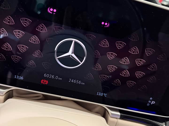 Фото 3 - Mercedes-Benz Maybach S-Class