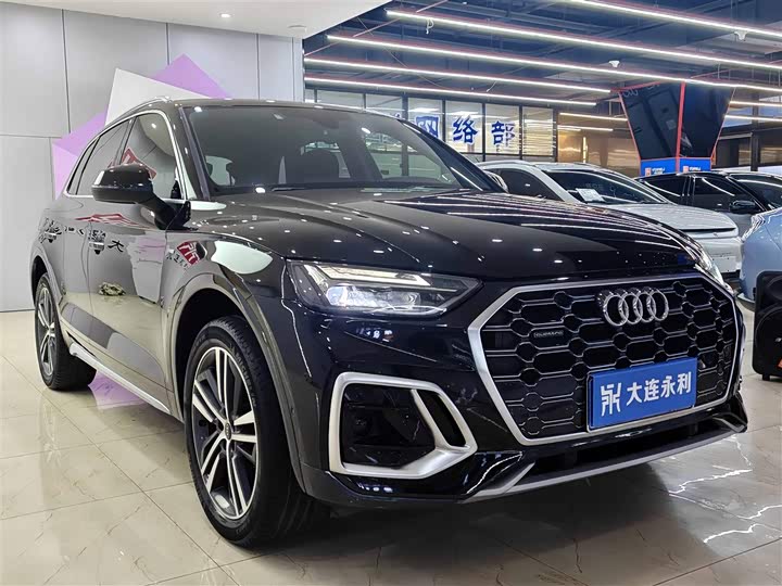 Фото 3 - Audi Q5L