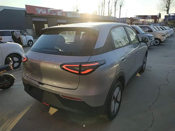 Фото 7 - Geely Galaxy Geome