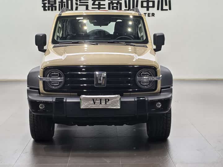 Фото 2 - Tank 300 Hybrid