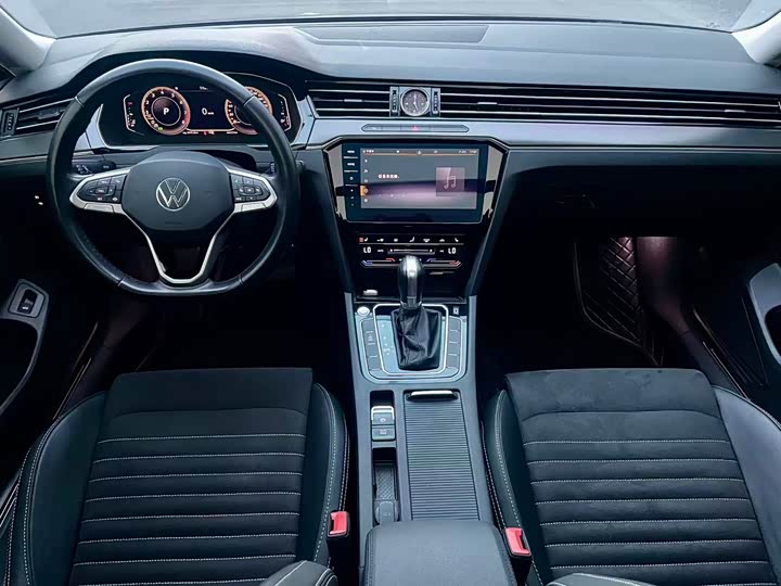 Фото 5 - Volkswagen Magotan